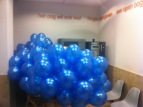  Heliumballonnen <a href='http://www.rotterdamsballonnenbedrijf.nl/plaatsen/oogziekenhuis' class='w3-text-indigo'>Oogziekenhuis</a> Rotterdam