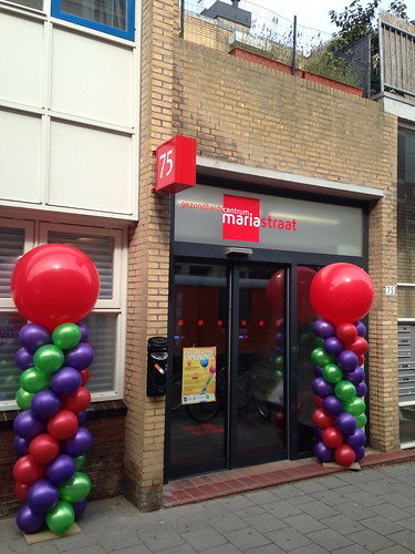  Ballonpilaar Breed Rond Gezondheidscentrum Mariatraat Rotterdam