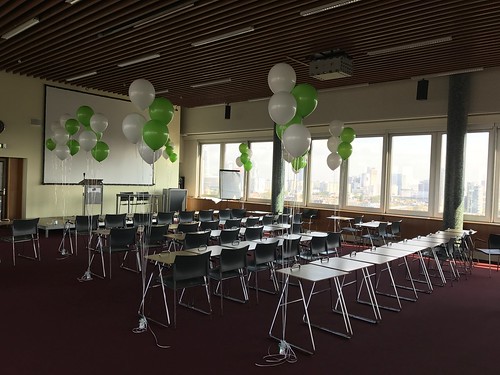  Tafeldecoratie 5ballonnen Gronddecoratie Hoge School Rotterdam