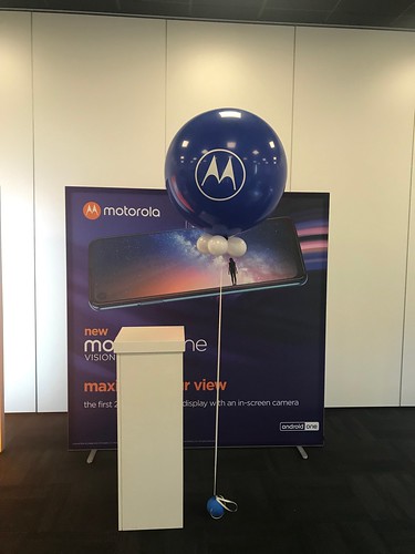  Cloudbuster Rond Bedrukt Lancering Motorola One Vision In De Rotterdam Te Rotterdam