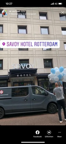  Heliumballonnen <a href='http://www.rotterdamsballonnenbedrijf.nl/plaatsen/savoy' class='w3-text-indigo'>Savoy</a> Hotel Rotterdam