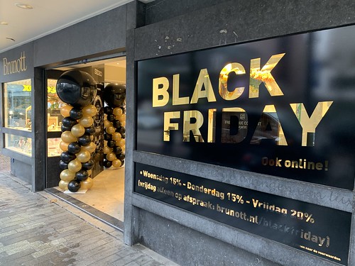  Ballonpilaar Breed Rond Black Friday Juwelier <a href='http://www.rotterdamsballonnenbedrijf.nl/plaatsen/brunott' class='w3-text-indigo'>Brunott</a> Rotterdam