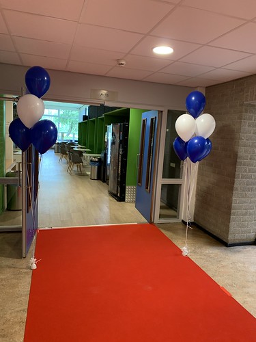  Tafeldecoratie 6ballonnen Gronddecoratie Albeda Collega Spinozaweg Rotterdam