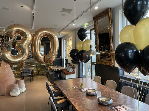  Tafeldecoratie 6ballonnen Folieballon Cijfer 30 Verjaardag La Cocotte Hoogvliet Rotterdam