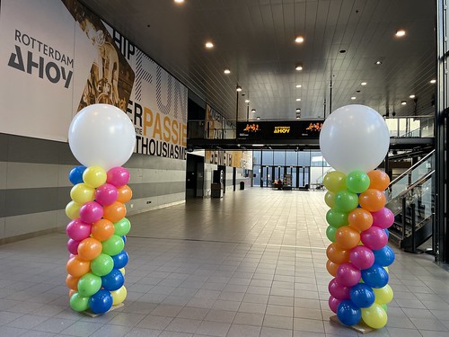  Ballonpilaar Breed Rond Kleine Deukjesdagen Centraal Beheer <a href='http://www.rotterdamsballonnenbedrijf.nl/plaatsen/ahoy' class='w3-text-indigo'>Ahoy</a> Rotterdam