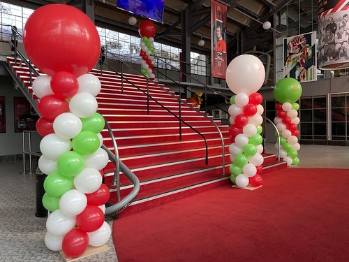  Ballonpilaar Breed Rond <a href='http://www.rotterdamsballonnenbedrijf.nl/plaatsen/feyenoord' class='w3-text-indigo'>Feyenoord</a> Lazio Roma Ingang Olympiazijde De Kuip Rotterdam