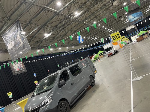  Ballonpilaar Mini Centraal Beheer Deukjesdagen <a href='http://www.rotterdamsballonnenbedrijf.nl/plaatsen/ahoy' class='w3-text-indigo'>Ahoy</a> Rotterdam