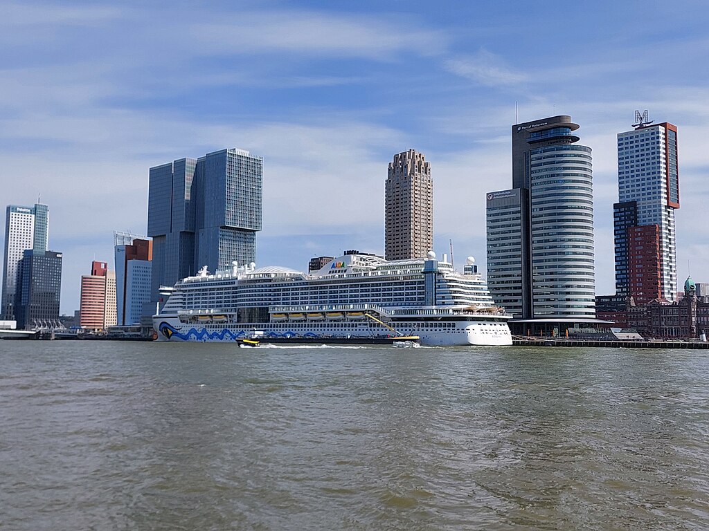 These Cruise Ships will dock at Cruise Terminal Rotterdam in 2025