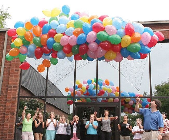 Winkel Opening met Balloon Drop